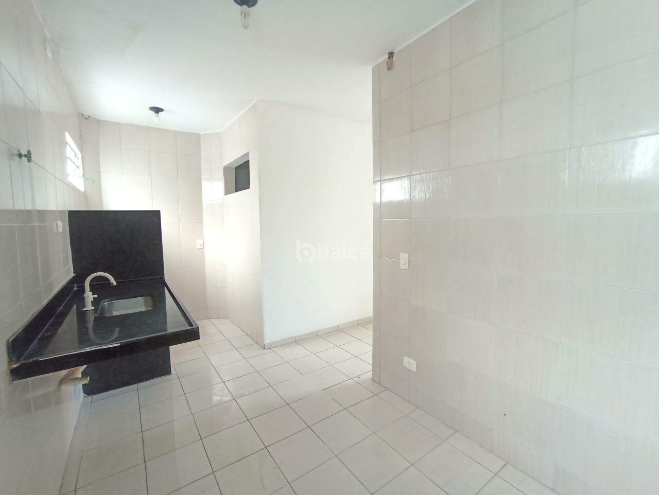 Apartamento para alugar com 3 quartos, 76m² - Foto 4