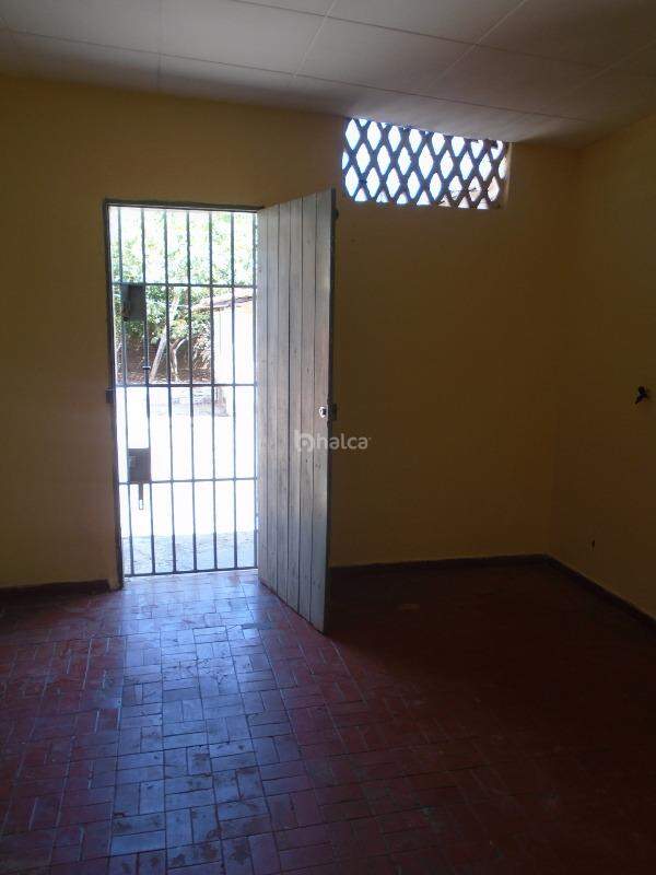 Casa para alugar com 3 quartos, 109m² - Foto 12