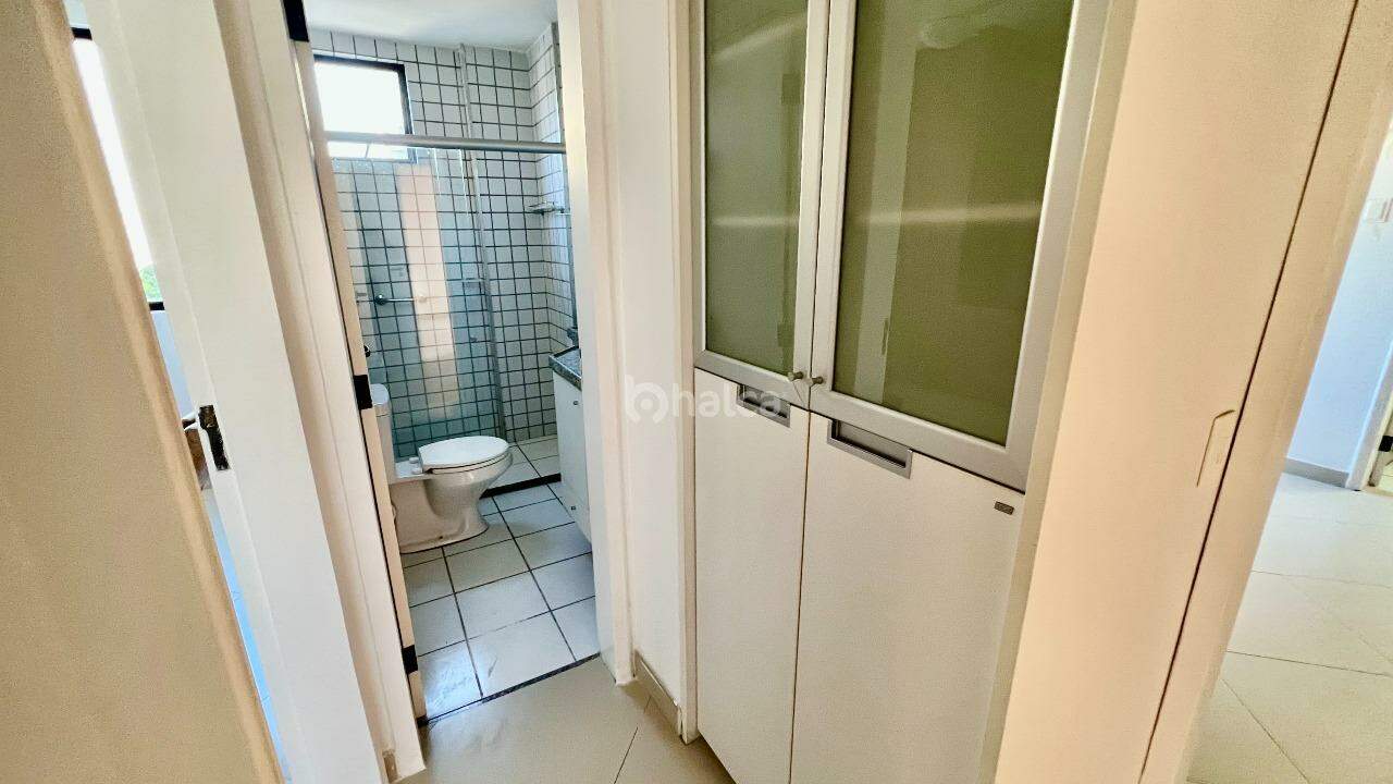 Apartamento para alugar com 3 quartos, 117m² - Foto 18