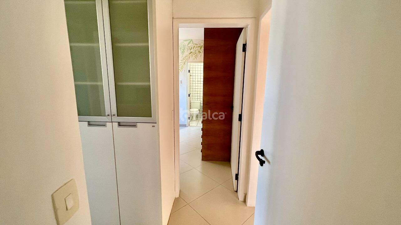 Apartamento para alugar com 3 quartos, 117m² - Foto 19