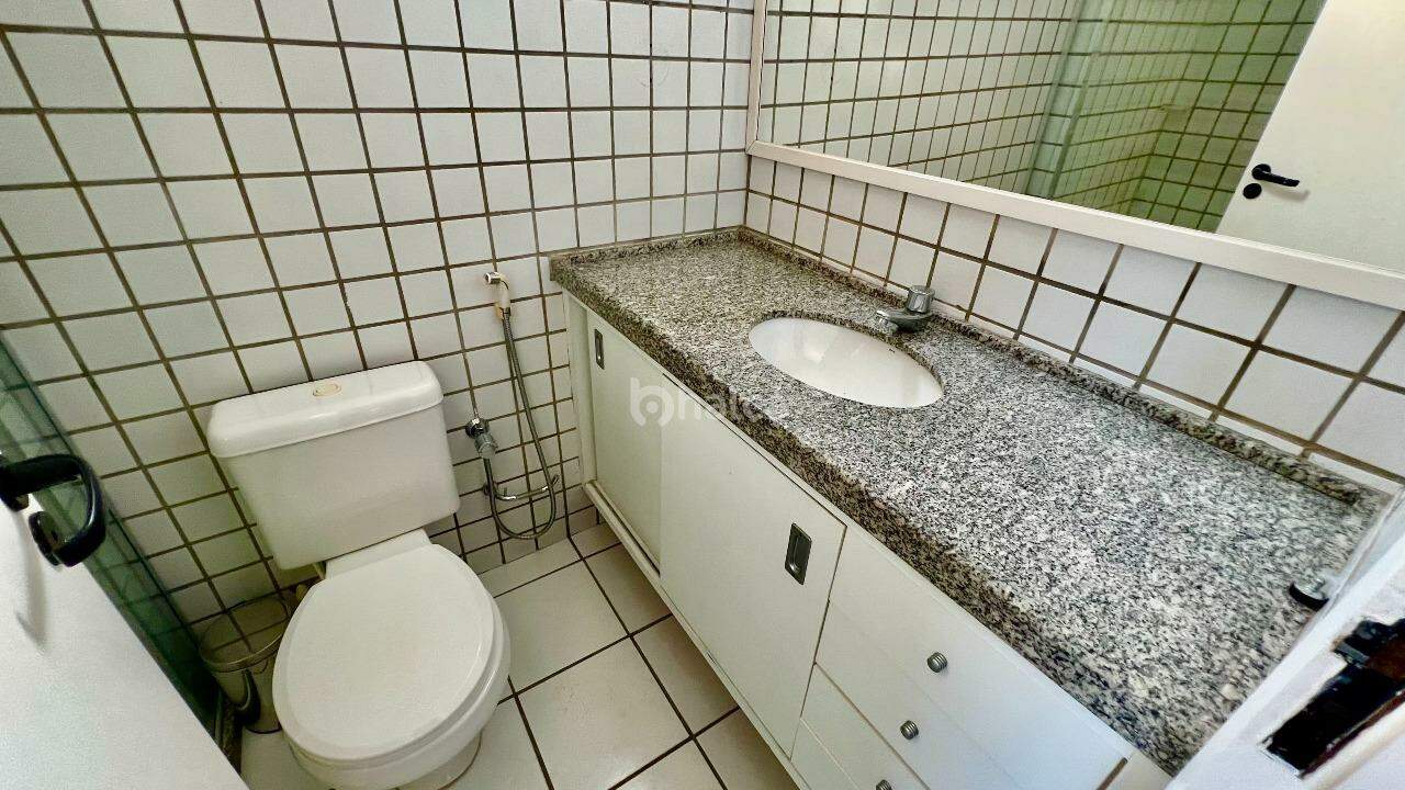 Apartamento para alugar com 3 quartos, 117m² - Foto 16