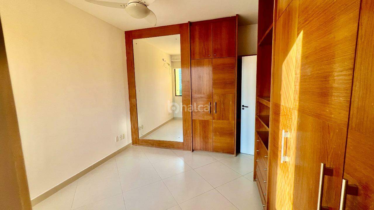 Apartamento para alugar com 3 quartos, 117m² - Foto 10