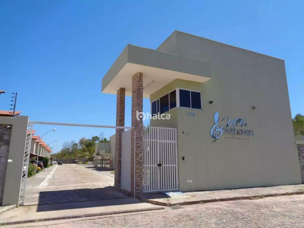 Casa de Condomínio para alugar com 3 quartos, 105m² - Foto 1