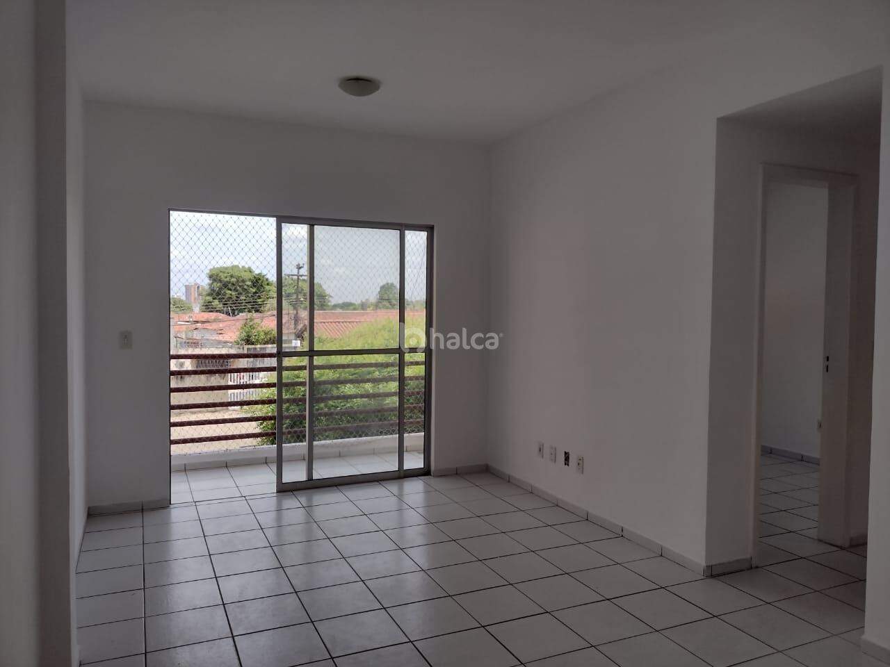 Apartamento para alugar com 3 quartos, 70m² - Foto 2