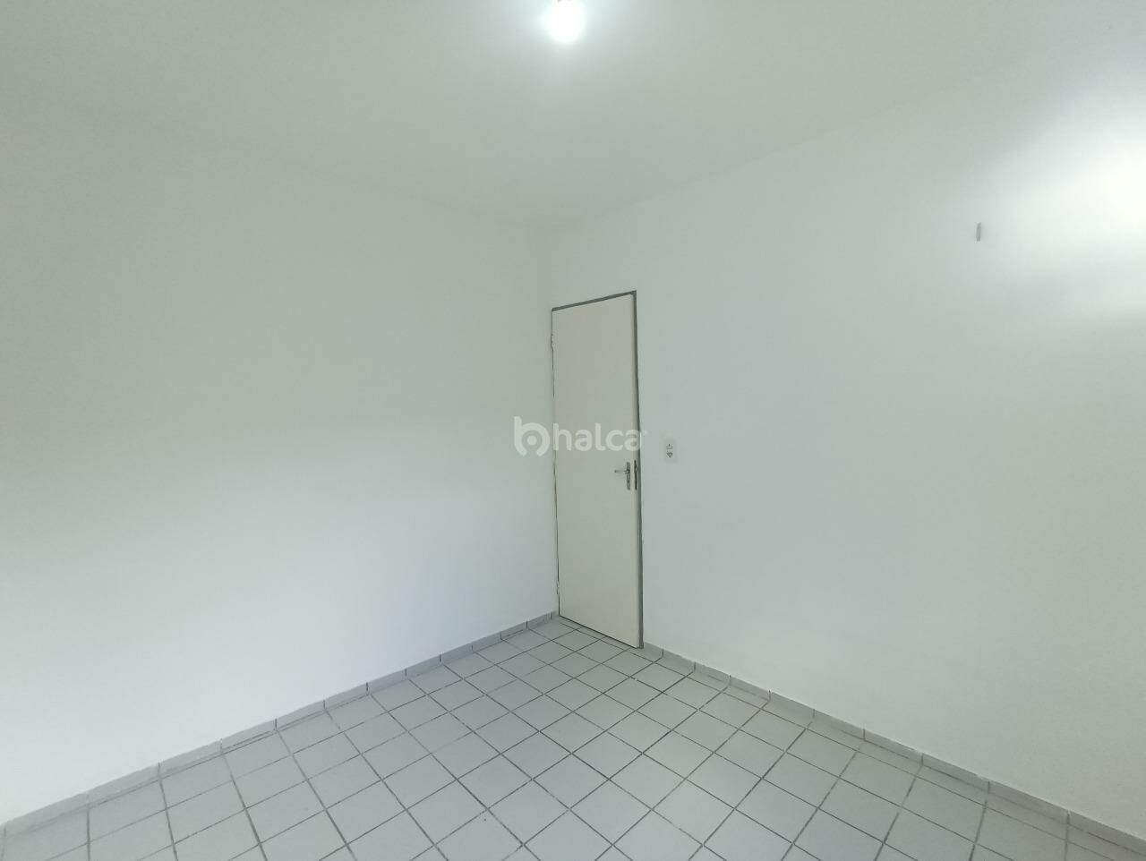 Casa para alugar com 2 quartos, 55m² - Foto 6