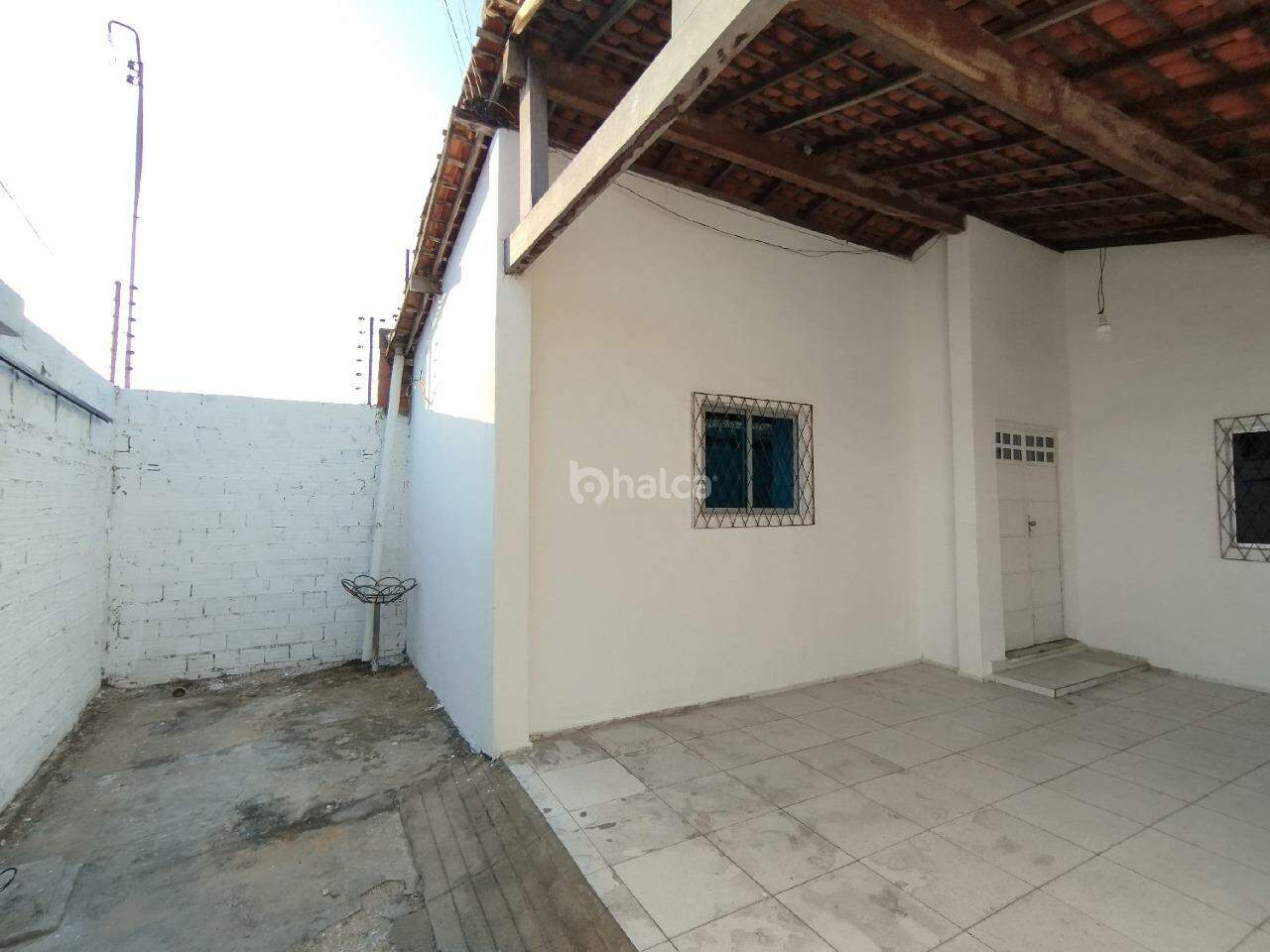 Casa para alugar com 3 quartos, 78m² - Foto 3