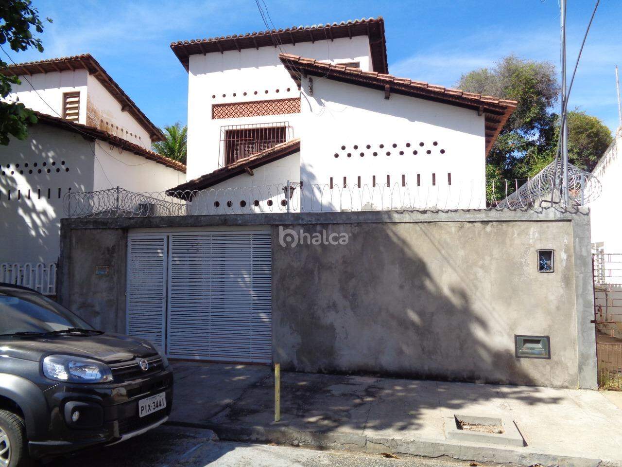 Prédio Inteiro à venda com 4 quartos, 106m² - Foto 1