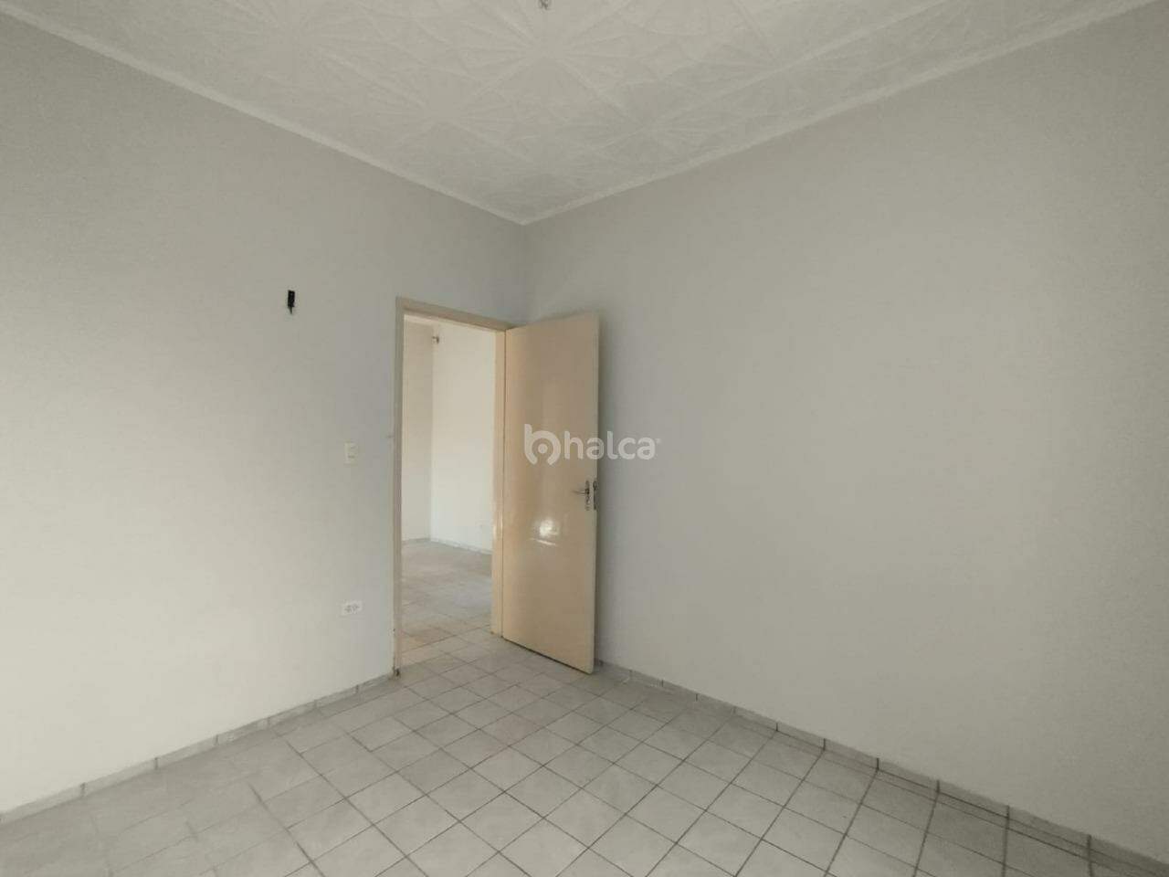 Casa para alugar com 3 quartos, 92m² - Foto 12