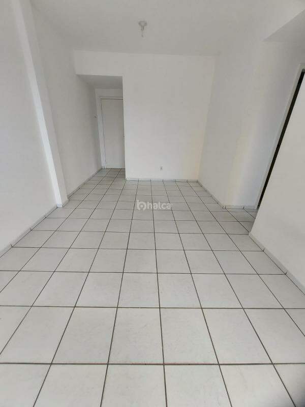 Apartamento para alugar com 3 quartos, 70m² - Foto 7