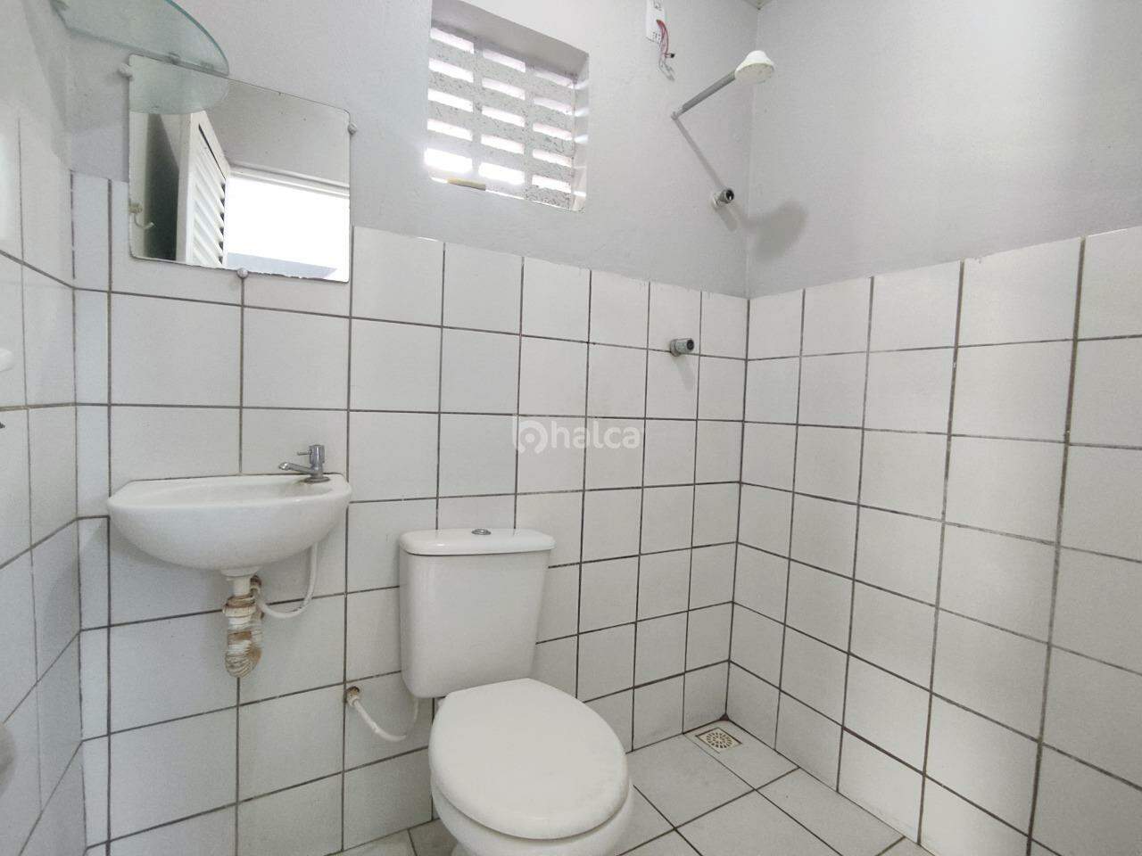 Casa para alugar com 2 quartos, 41m² - Foto 10