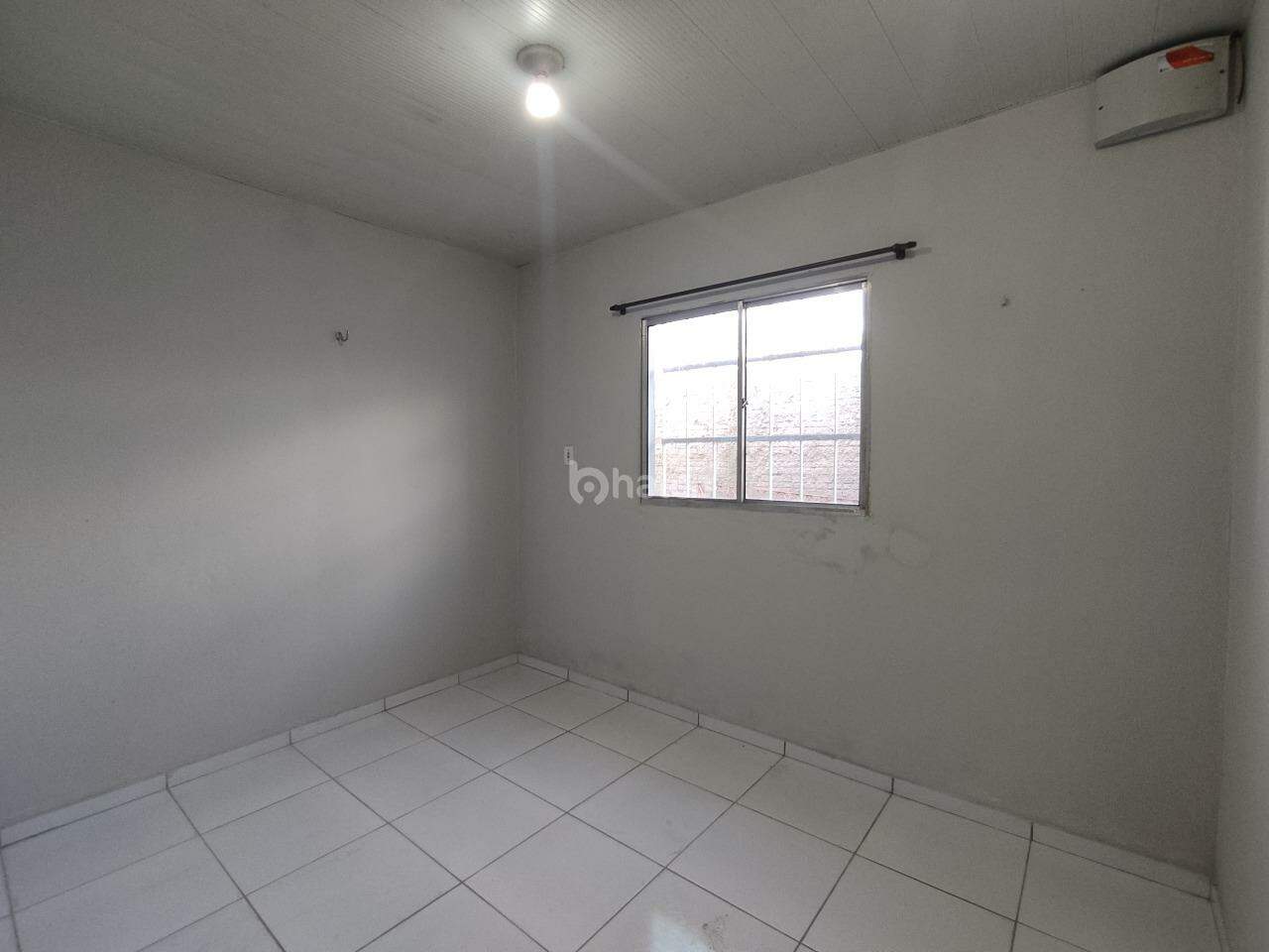 Casa para alugar com 2 quartos, 41m² - Foto 8