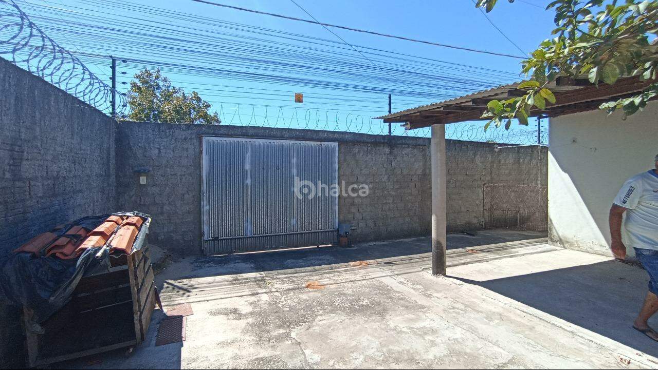 Casa para alugar com 2 quartos, 41m² - Foto 2