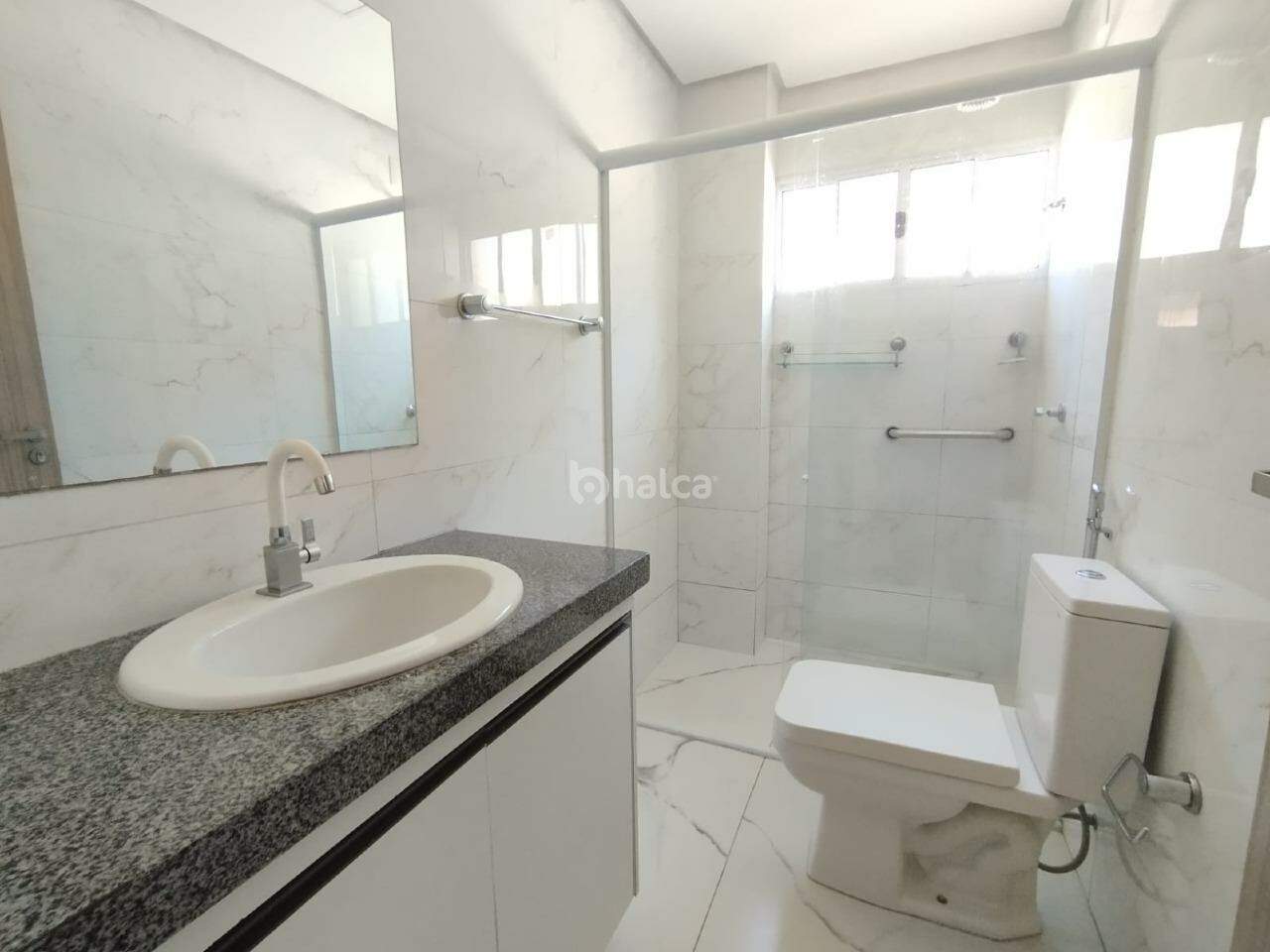 Apartamento para alugar com 2 quartos, 60m² - Foto 12