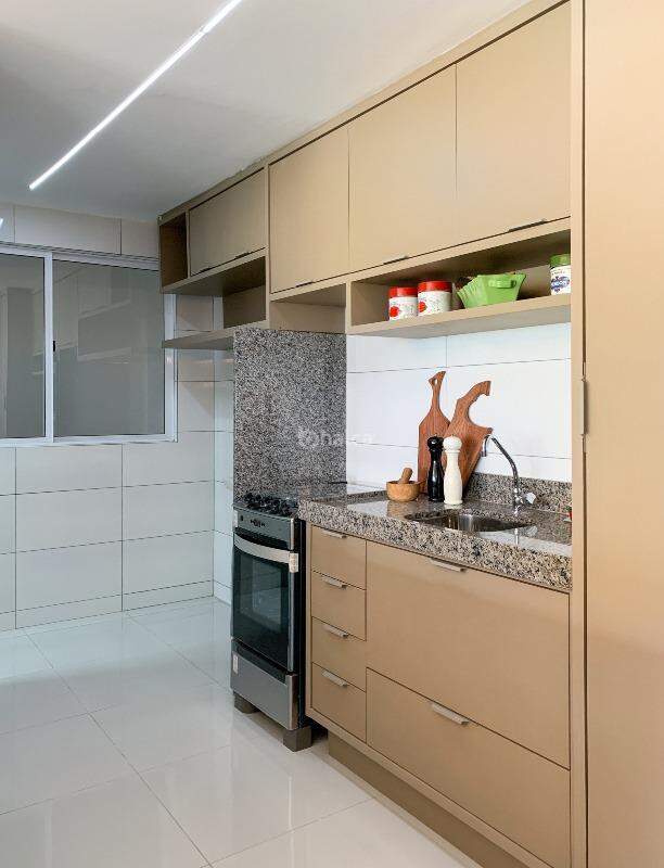 Apartamento à venda com 2 quartos, 78m² - Foto 5