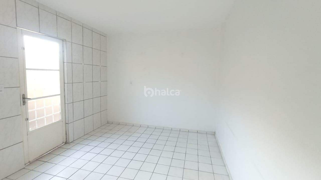 Casa de Condomínio para alugar com 3 quartos, 60m² - Foto 5