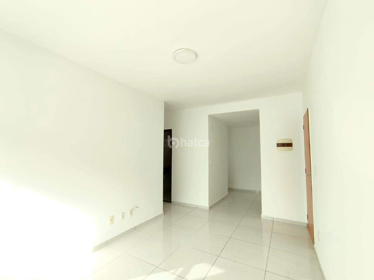 Apartamento para alugar com 2 quartos, 65m² - Foto 2