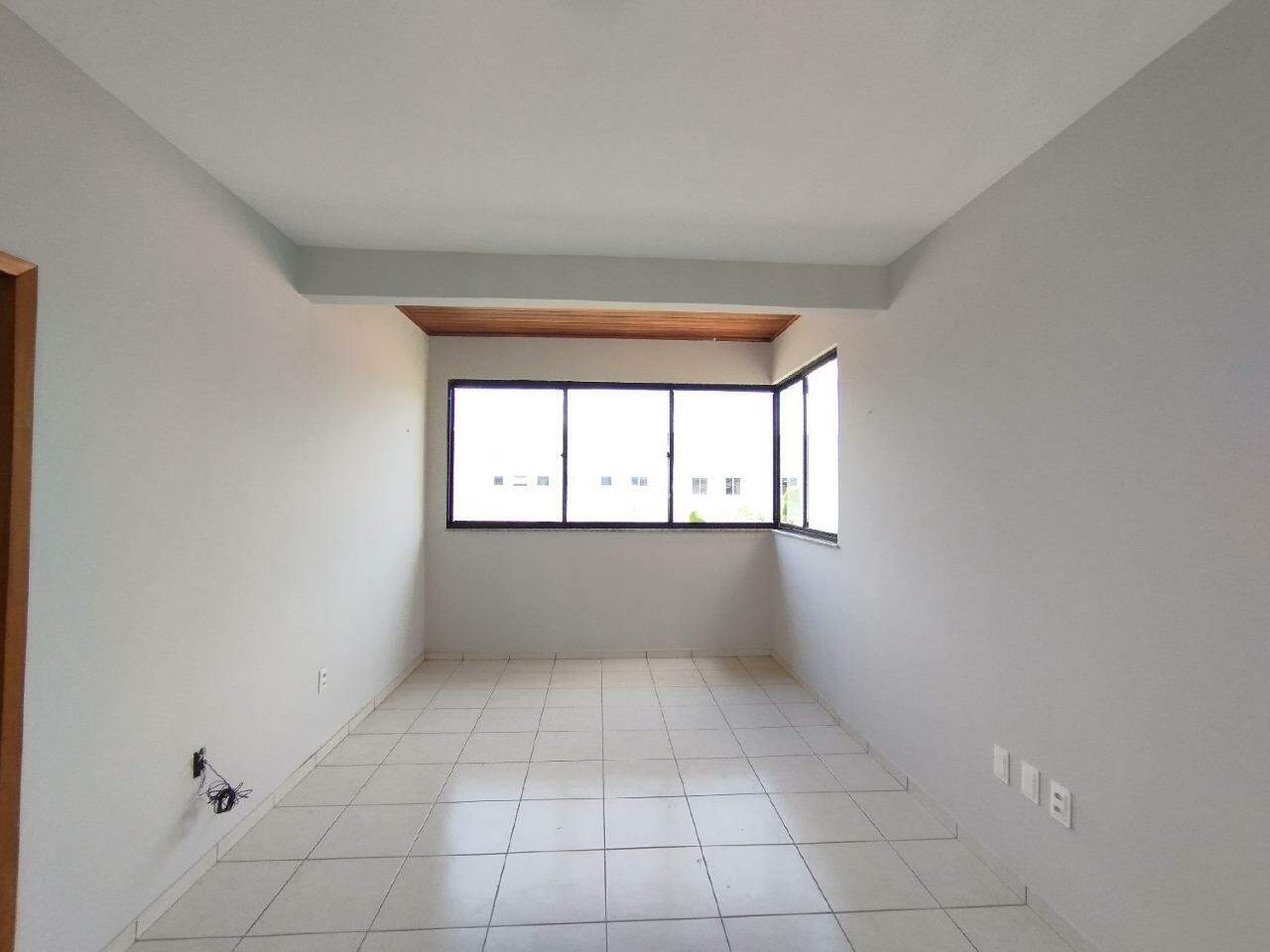 Casa para alugar com 4 quartos, 262m² - Foto 11