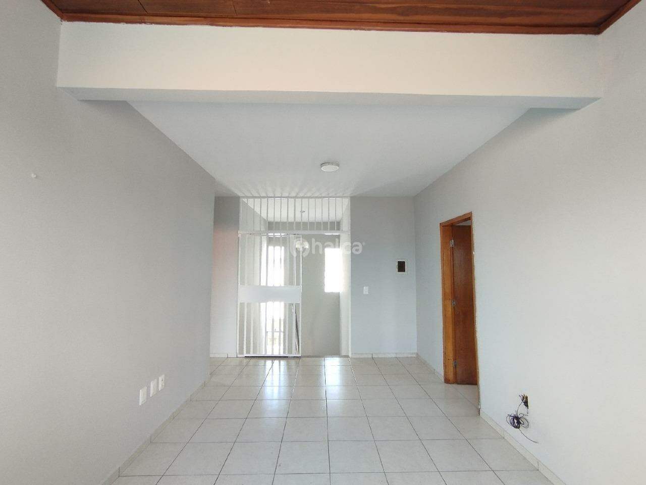 Casa para alugar com 4 quartos, 262m² - Foto 15