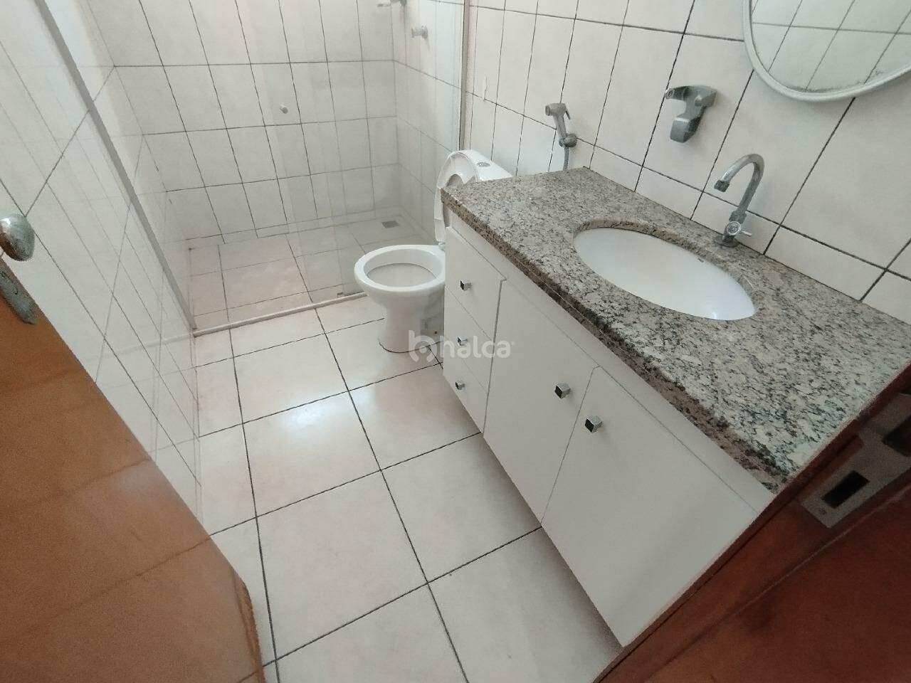 Casa para alugar com 4 quartos, 262m² - Foto 17