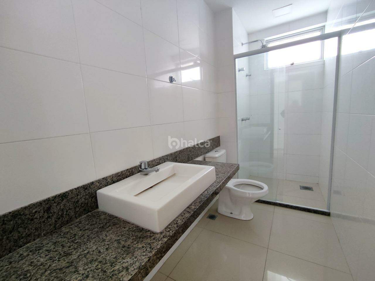 Apartamento para alugar com 2 quartos, 107m² - Foto 13