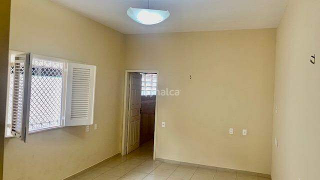 Casa à venda com 6 quartos, 197m² - Foto 20