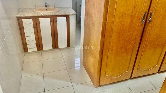 Casa à venda com 6 quartos, 197m² - Foto 18