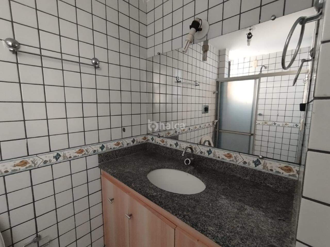 Apartamento para alugar com 2 quartos, 55m² - Foto 12