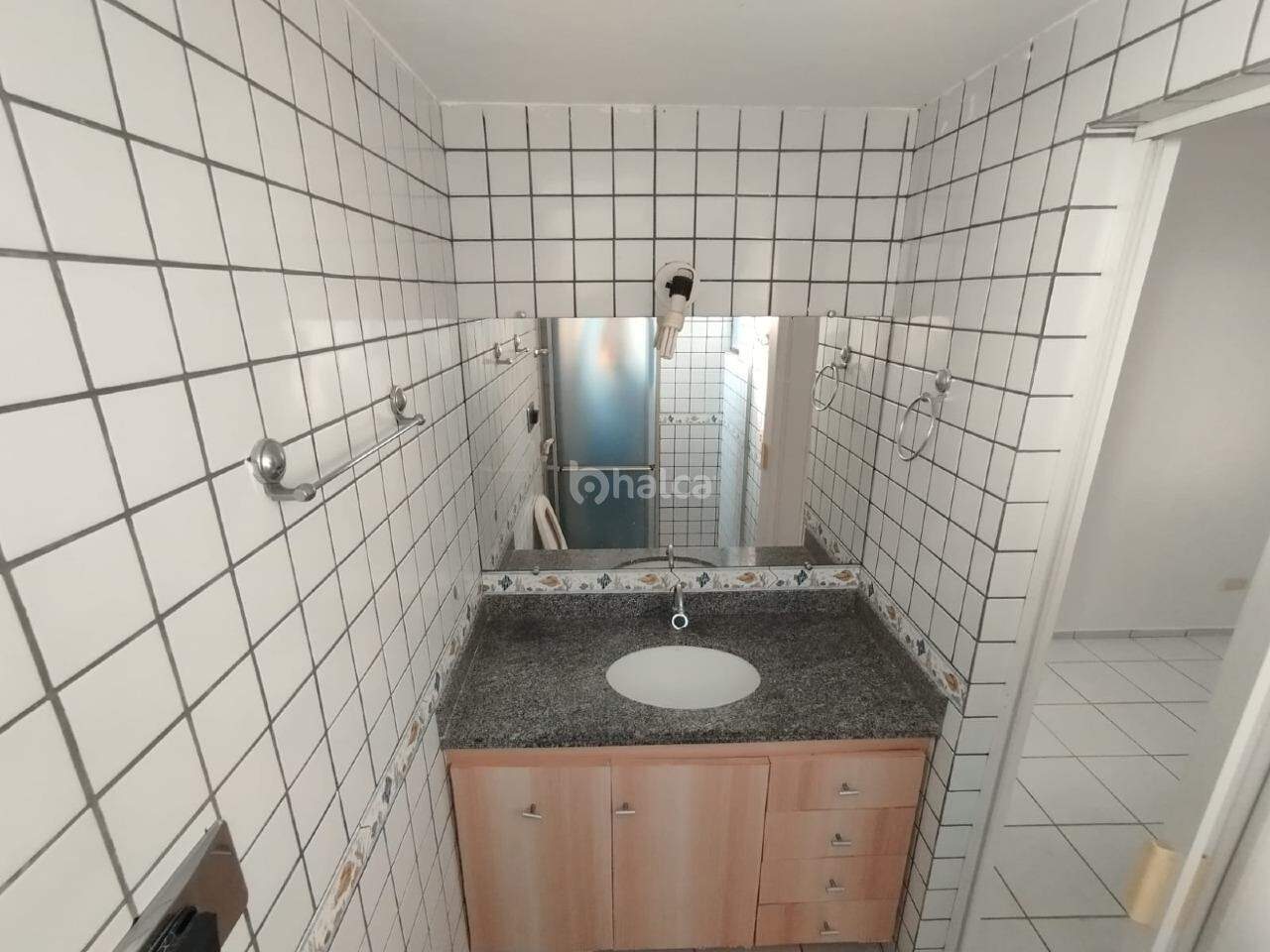 Apartamento para alugar com 2 quartos, 55m² - Foto 11