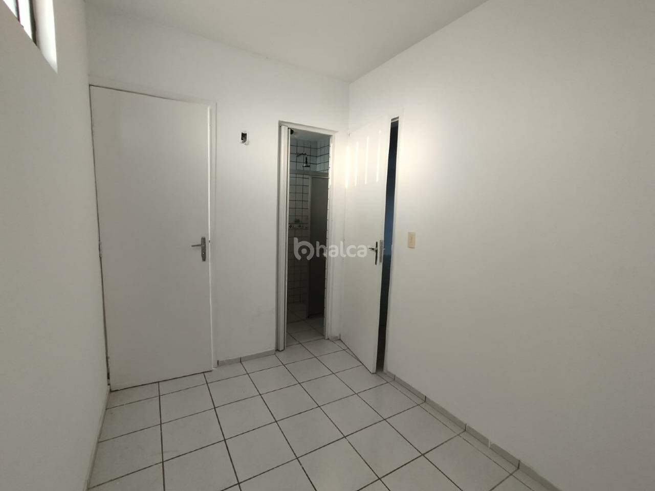 Apartamento para alugar com 2 quartos, 55m² - Foto 9