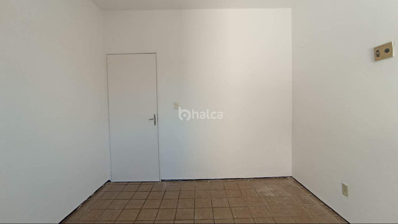 Apartamento para alugar com 3 quartos, 110m² - Foto 4