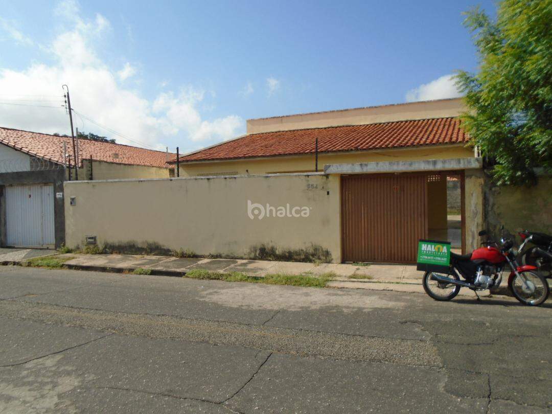 Casa, 3 quartos, 98 m² - Foto 1