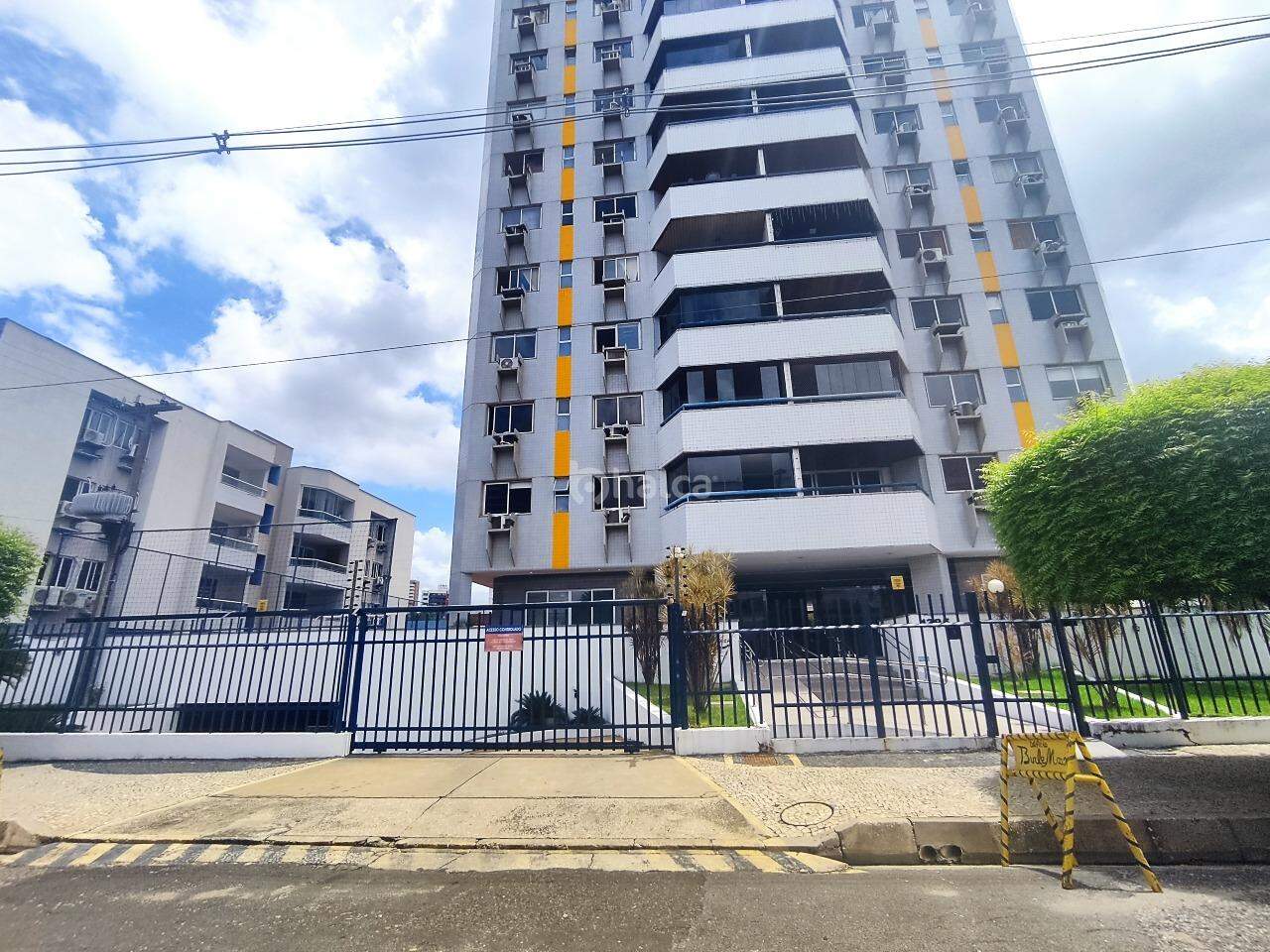Apartamento para alugar com 3 quartos, 135m² - Foto 1