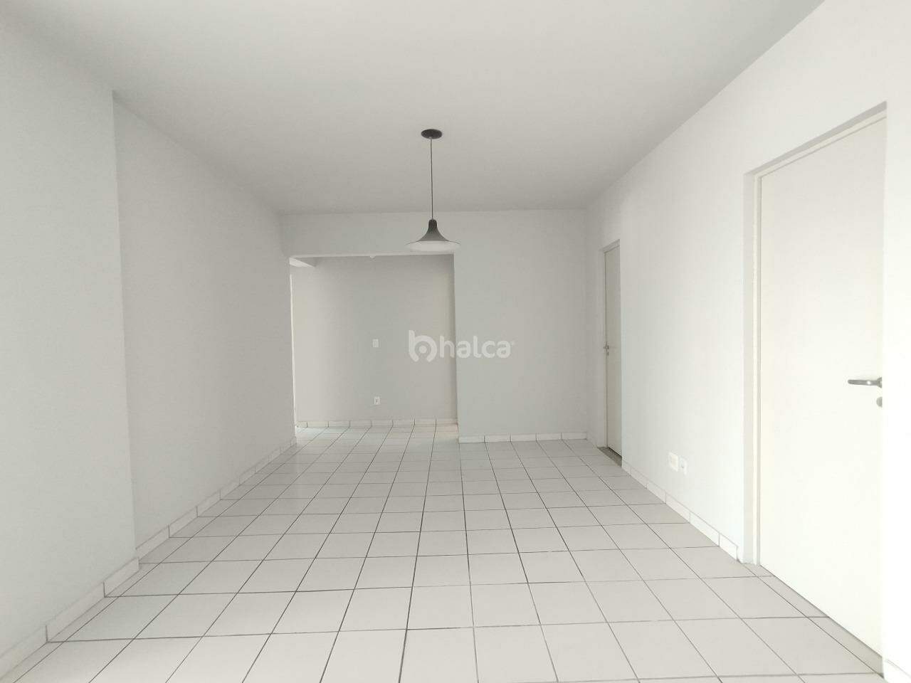 Apartamento para alugar com 3 quartos, 135m² - Foto 4
