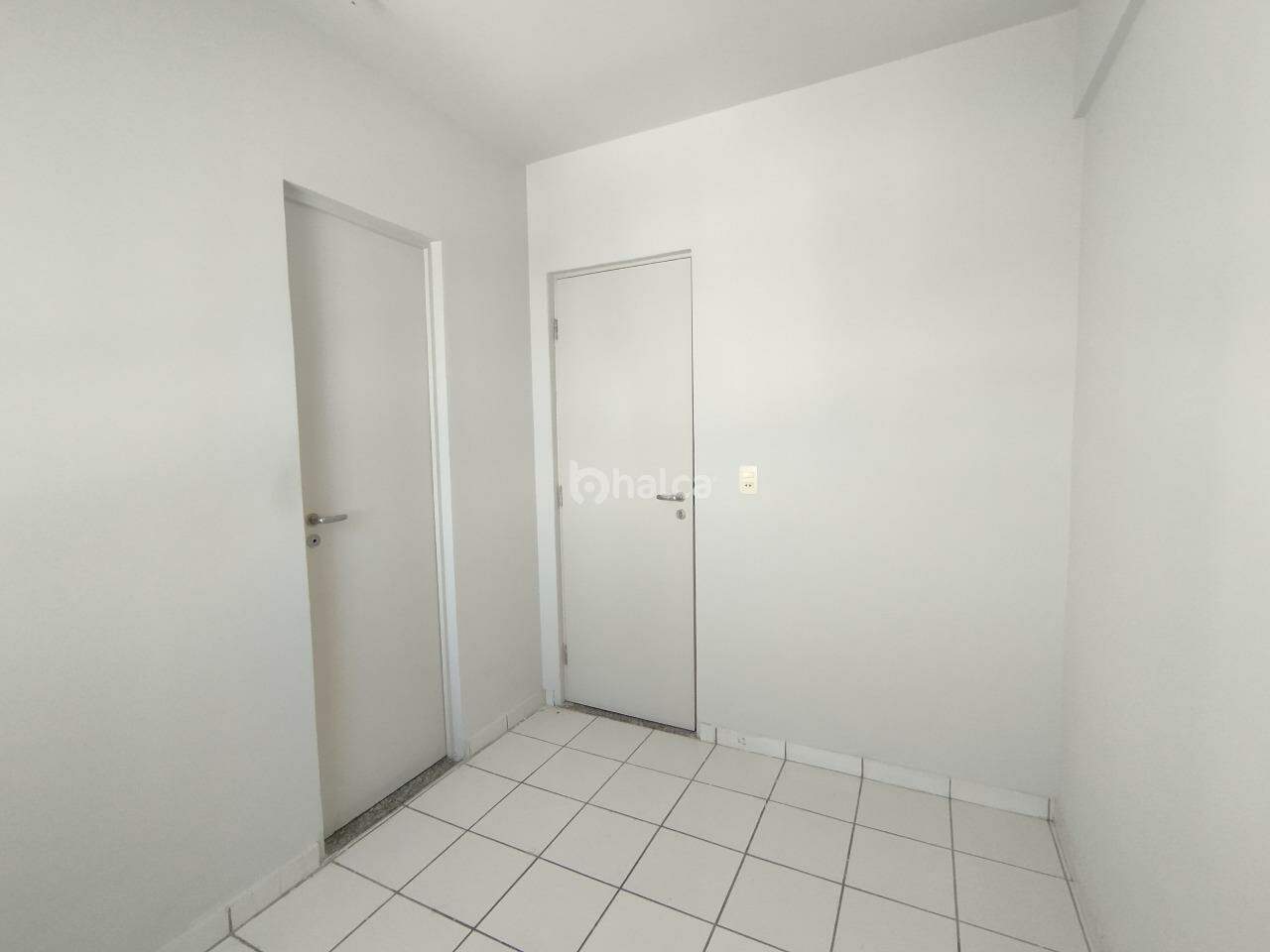 Apartamento para alugar com 3 quartos, 135m² - Foto 10