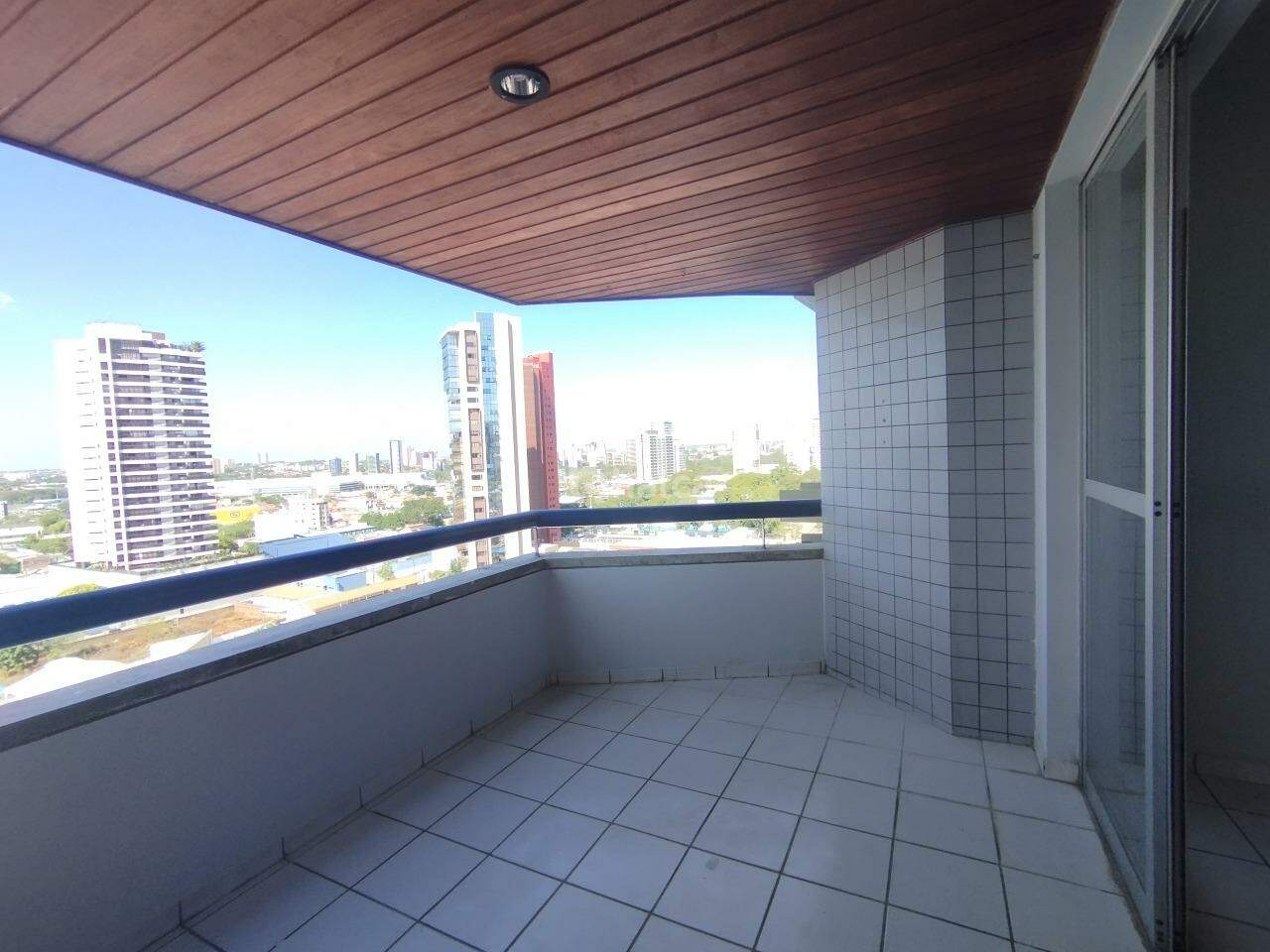 Apartamento para alugar com 3 quartos, 135m² - Foto 5