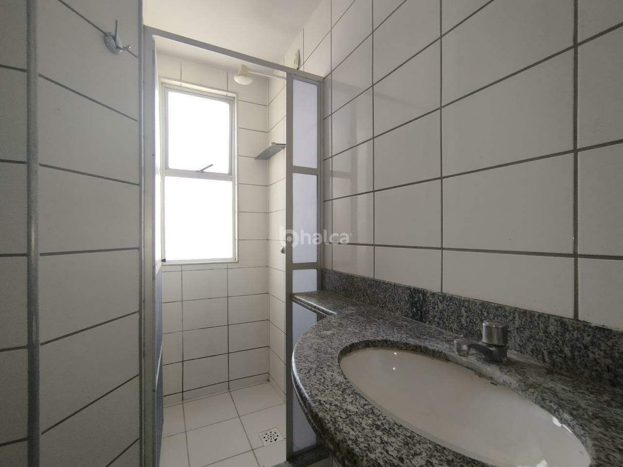 Apartamento para alugar com 3 quartos, 135m² - Foto 22