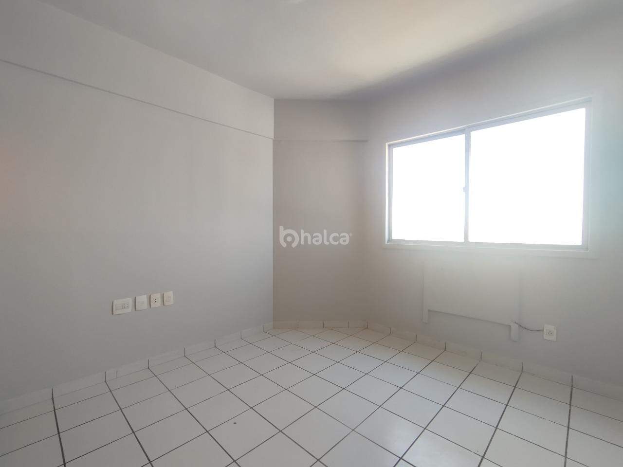 Apartamento para alugar com 3 quartos, 135m² - Foto 17