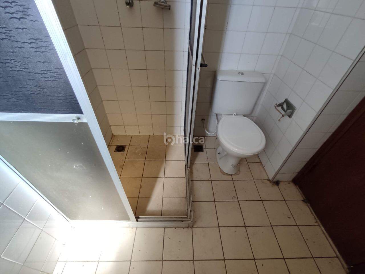 Apartamento para alugar com 3 quartos, 101m² - Foto 12