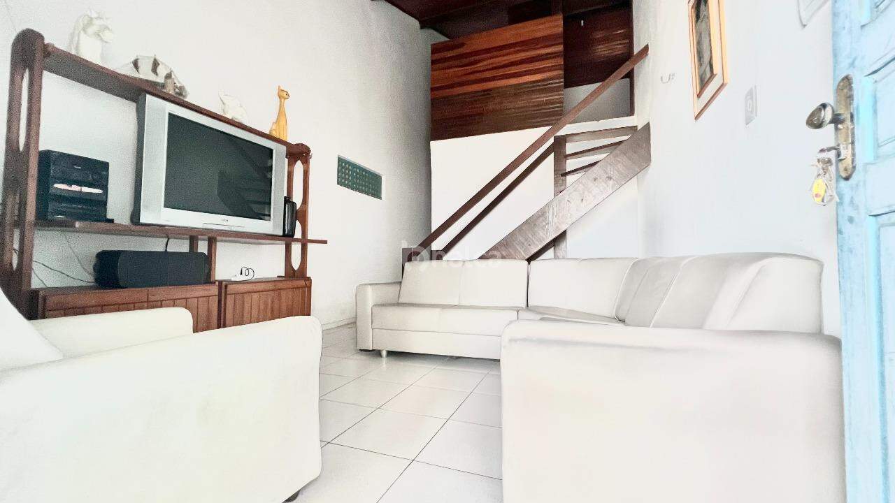 Casa à venda com 4 quartos, 120m² - Foto 9