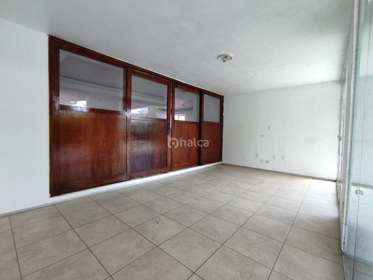 Casa para alugar com 3 quartos, 430m² - Foto 26