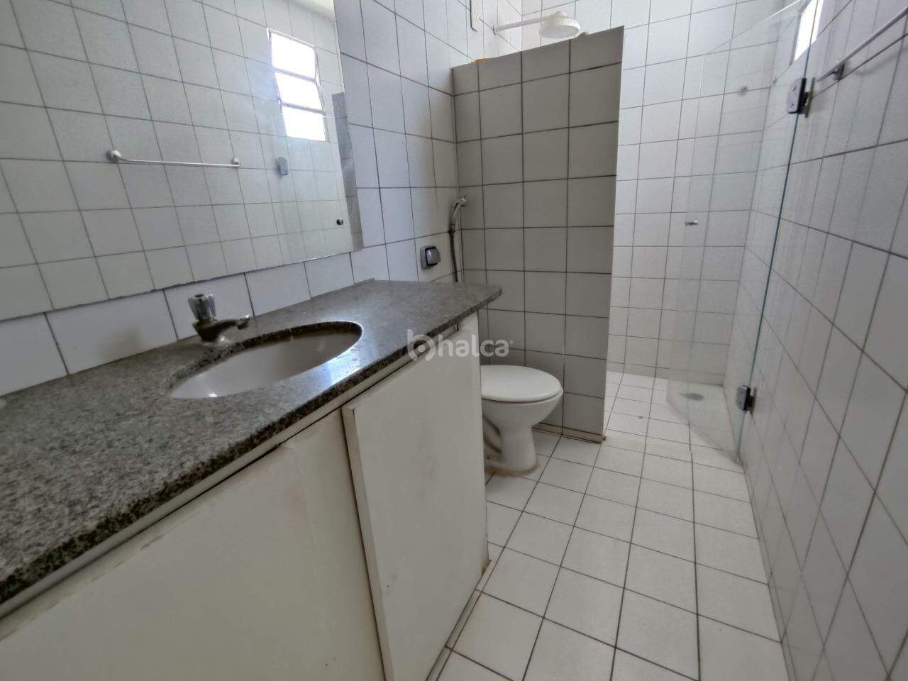 Casa para alugar com 3 quartos, 430m² - Foto 12