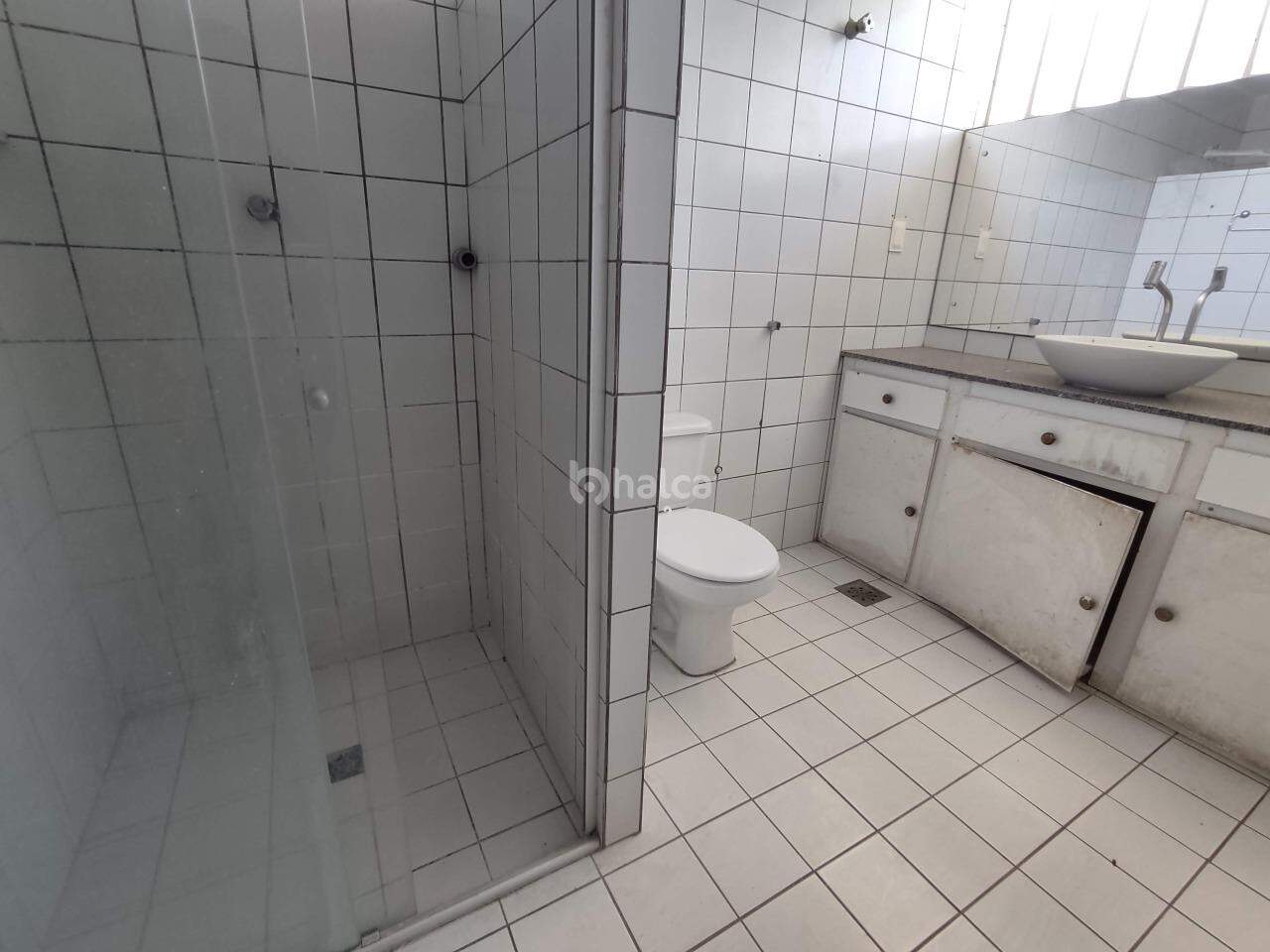 Casa para alugar com 3 quartos, 430m² - Foto 15