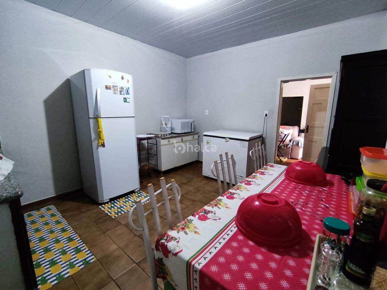 Casa à venda com 5 quartos, 180m² - Foto 14