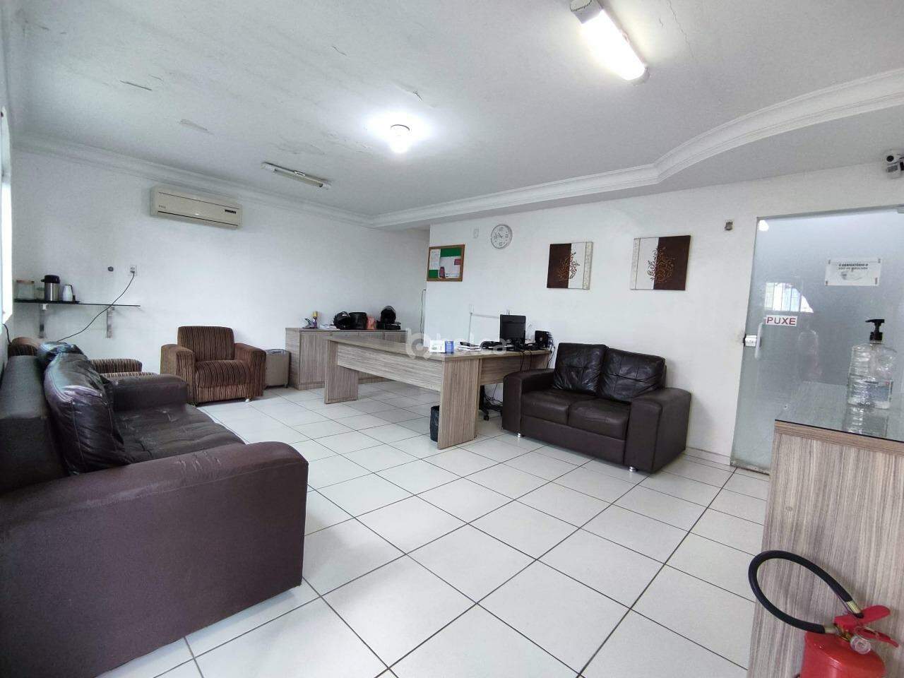 Prédio Inteiro à venda com 8 quartos, 250m² - Foto 3