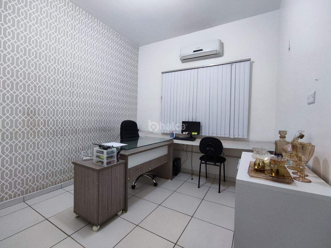 Prédio Inteiro à venda com 8 quartos, 250m² - Foto 10