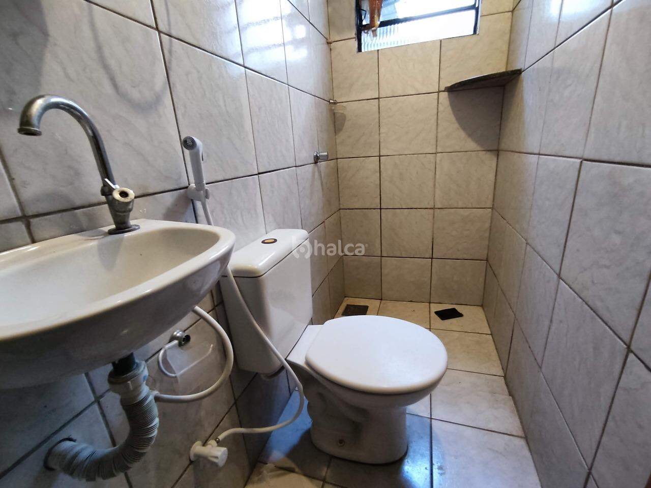 Casa à venda com 5 quartos, 200m² - Foto 9