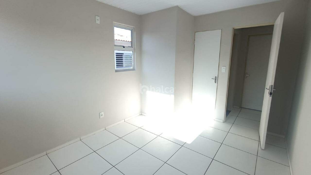 Casa de Condomínio para alugar com 2 quartos, 60m² - Foto 6