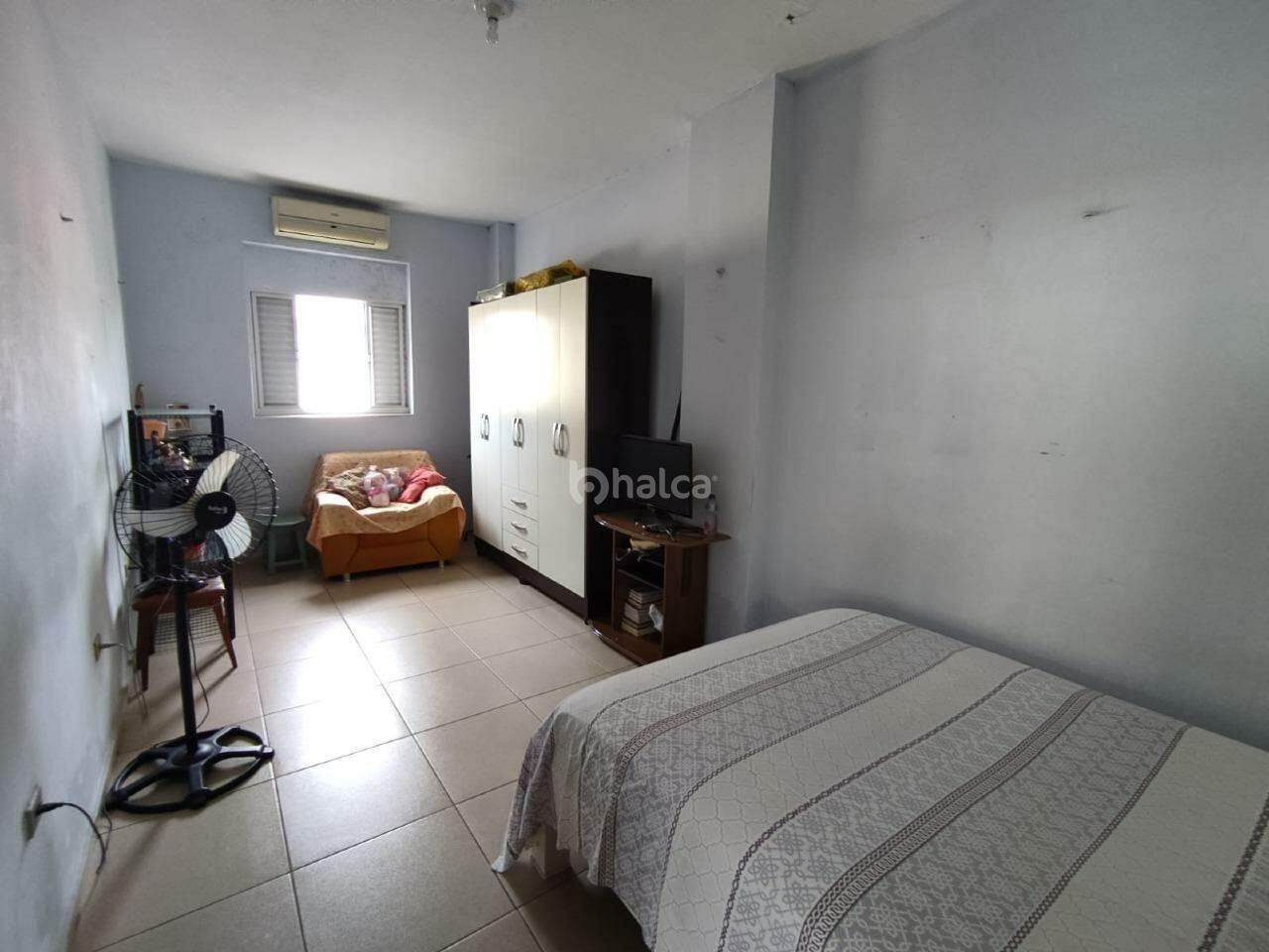 Casa à venda com 5 quartos, 130m² - Foto 5