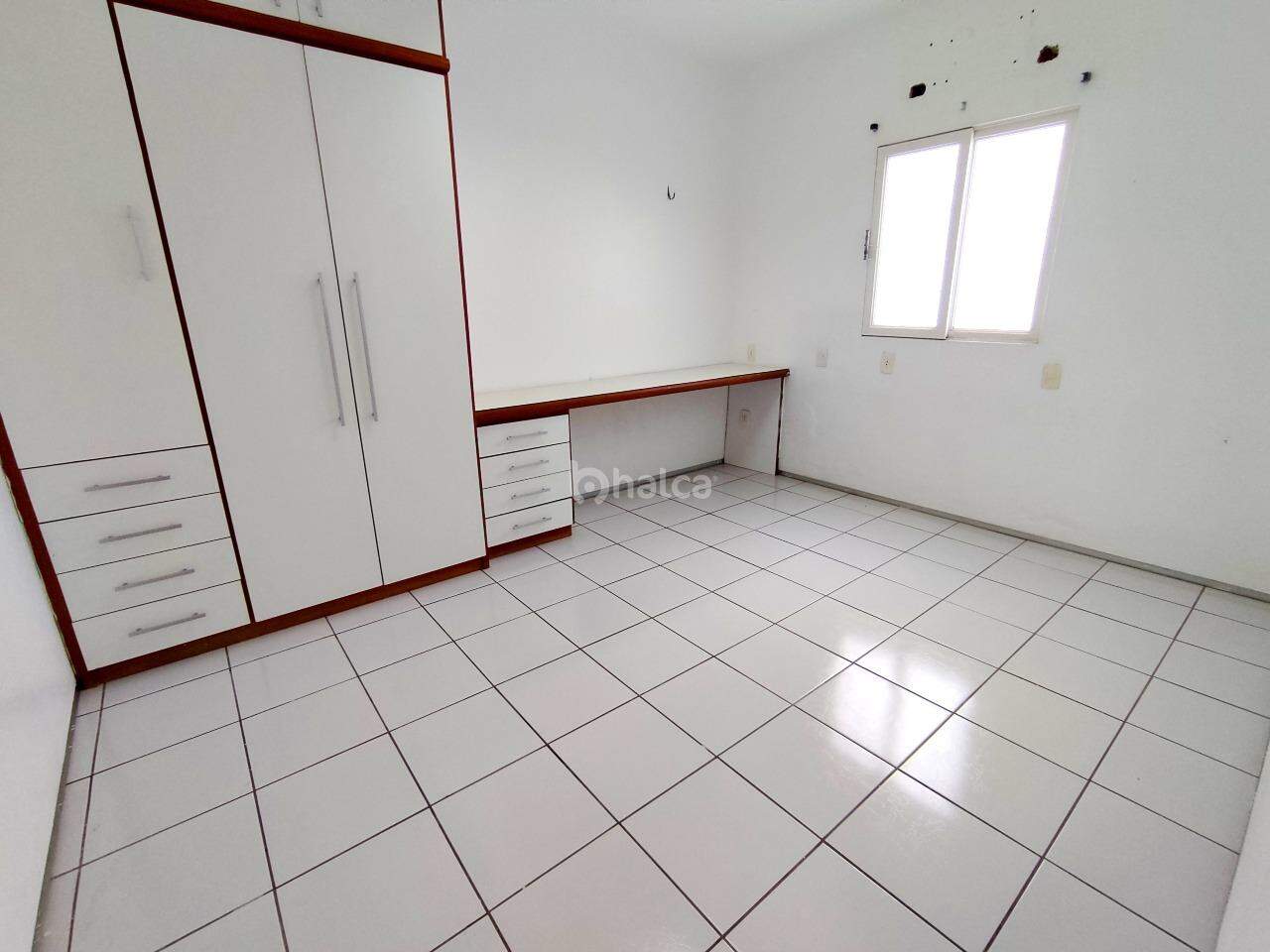 Casa para alugar com 3 quartos, 195m² - Foto 12