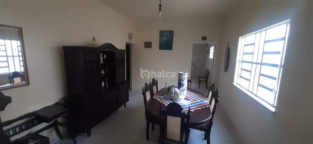 Casa à venda com 4 quartos, 190m² - Foto 6